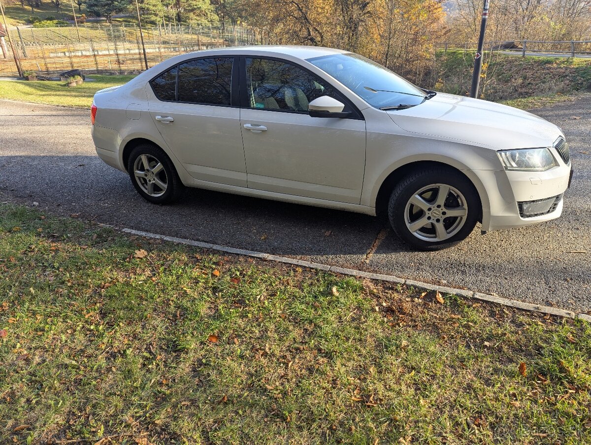 Predám Škoda Octavia 3 do 6.3. cena 5500 - 4
