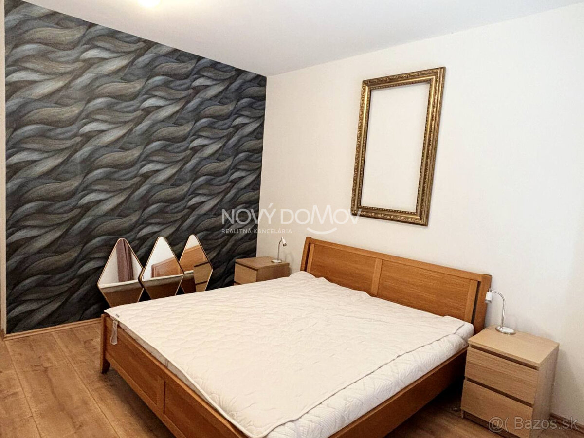 P R E N Á J O M - 4