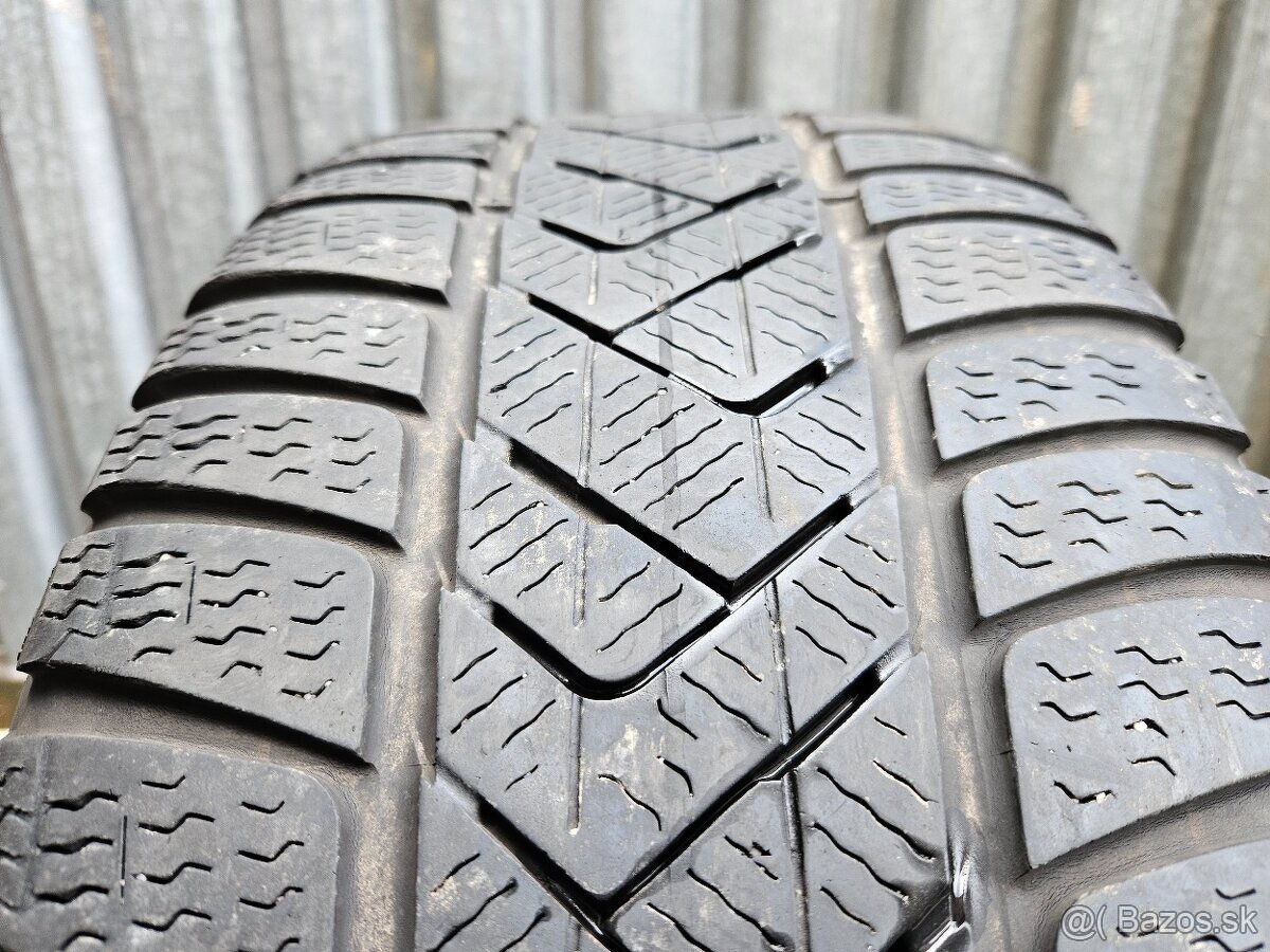 Orig.zimná sada VW - 5x112 r18 + Pirelli 225/40 r18 92V - 4