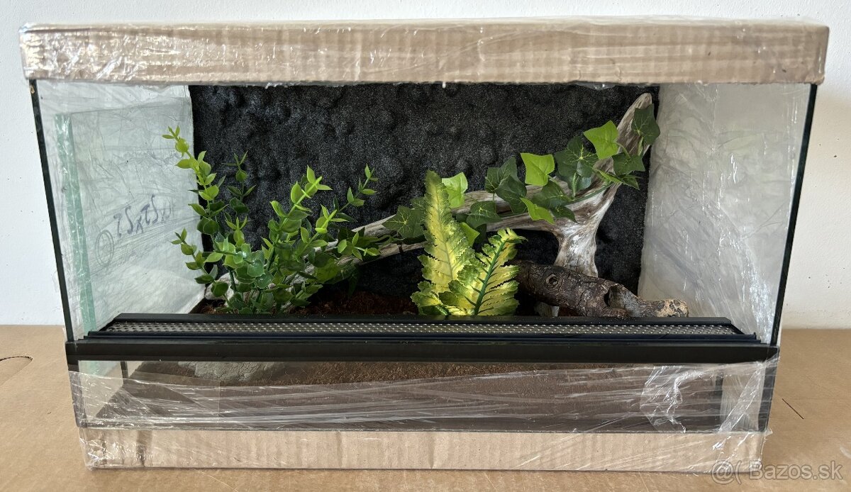 Zariadené terárium 25x25x40 a 40x25x25 - 4