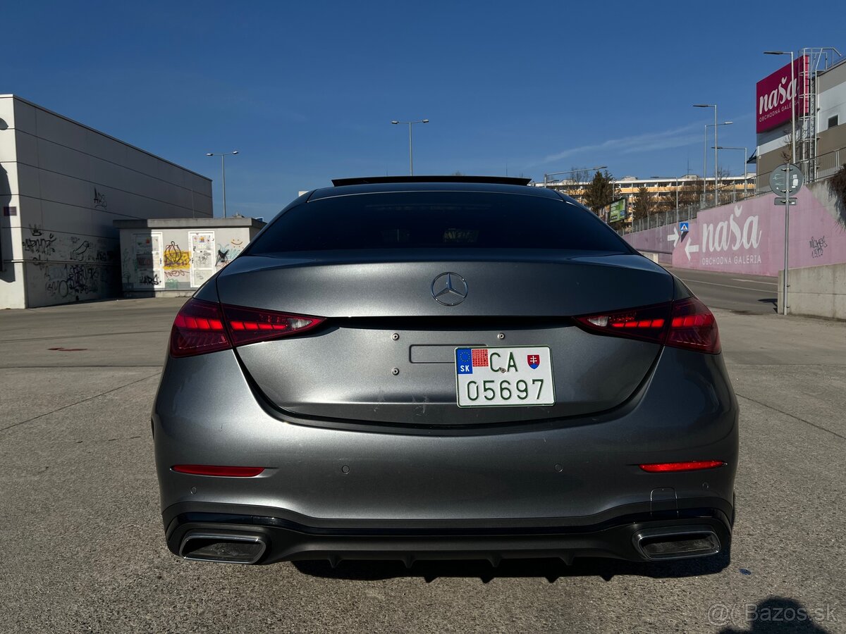 Mercedes-Benz C220 Sedan - 4
