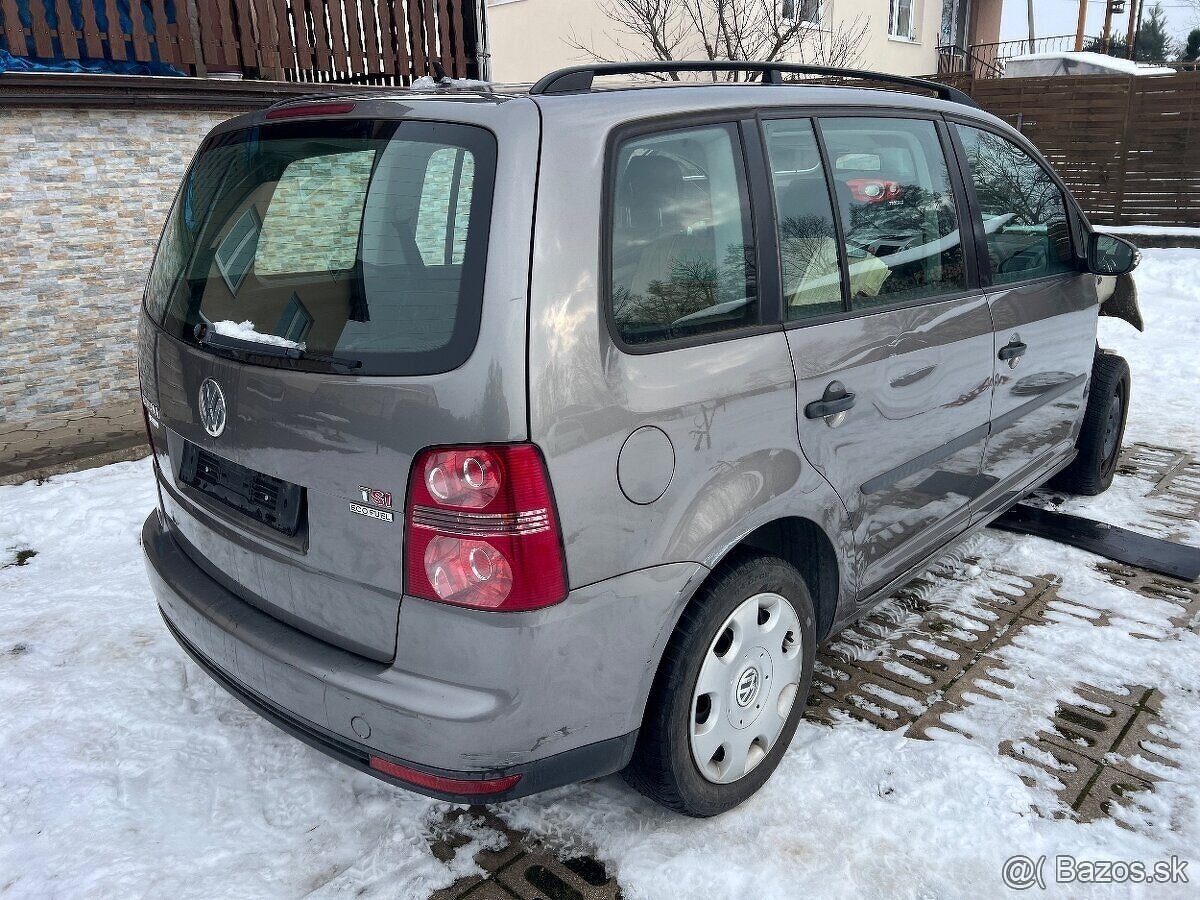 Rozpredam VW Touran Facelift 1T2 - 4