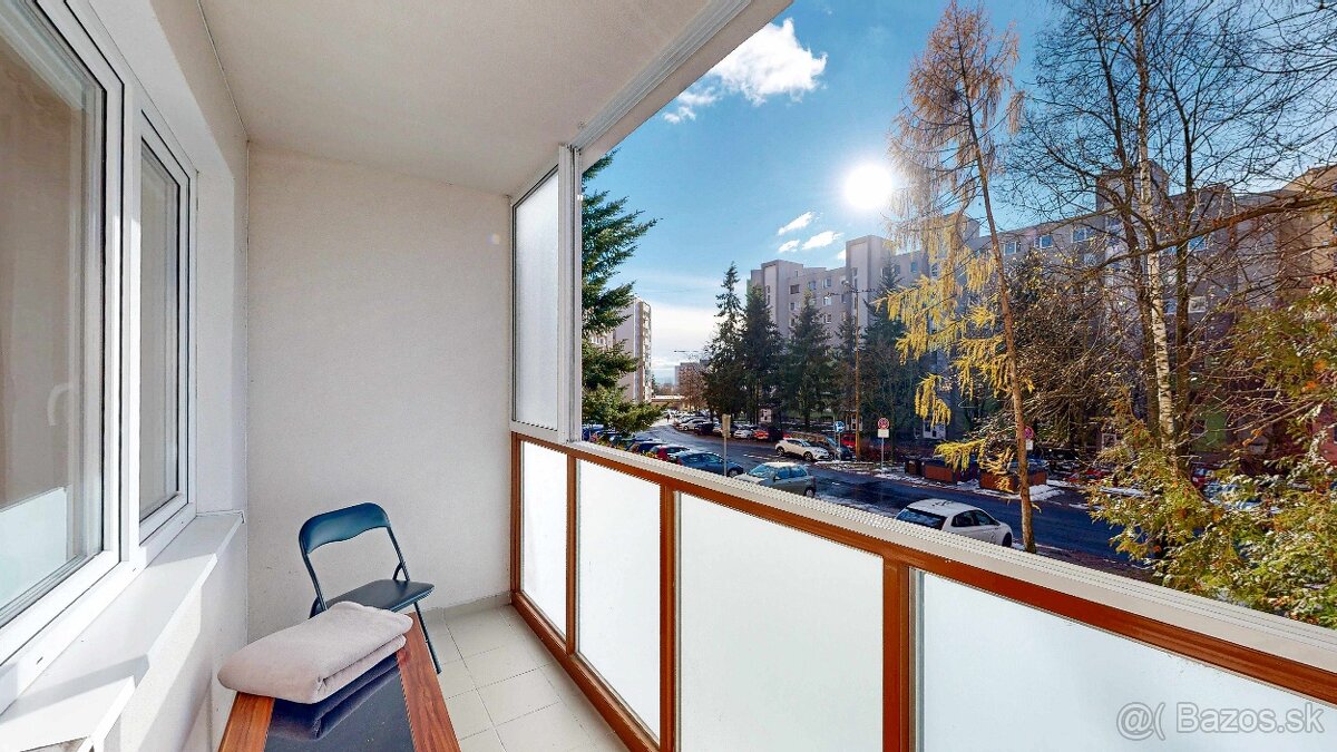 1 (až 1,5) izbový byt, Hemerkova ul, 36 m2, lodžia, upravený - 4