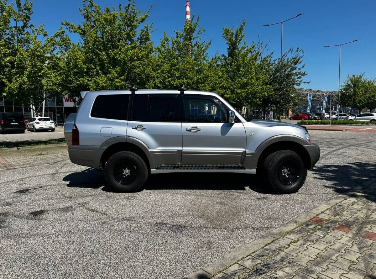 Mitsubishi Pajero 3.2 DI-D - 4