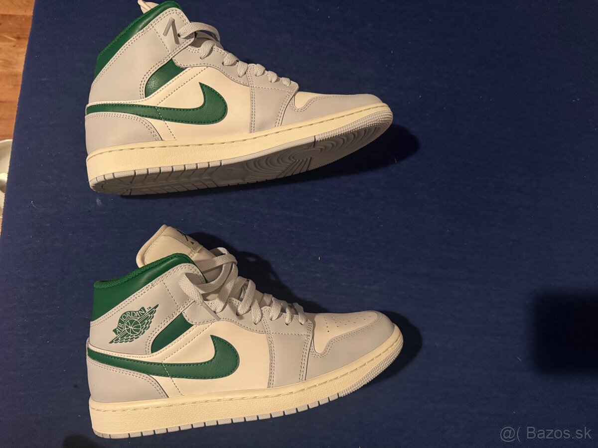 Air Jordan 1 Mid Pine Green. - 4