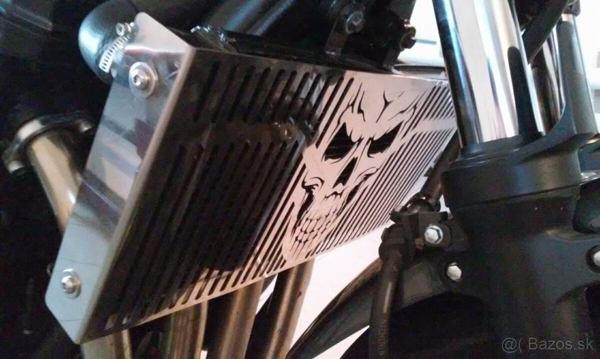 Kryt chladiče cestné - 4