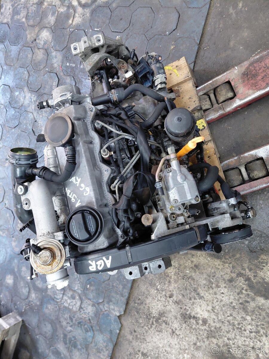 MOTOR 1.9TDI 66KW AGR - 4