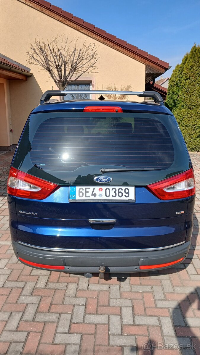Ford Galaxy 2.0TDCi GHIA - 4