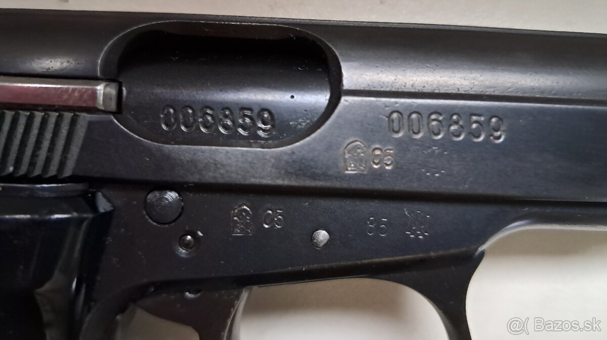Pištoľ ČZ 83 - 4