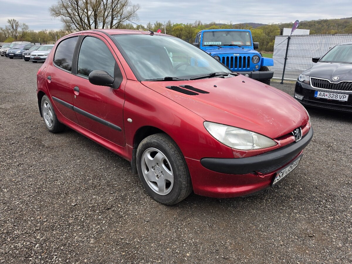 PEUGEOT 206 1.2i BENZÍN - 4