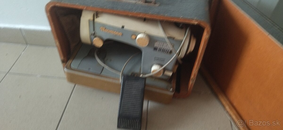 Predám funkčný šijací stroj Newman - 4