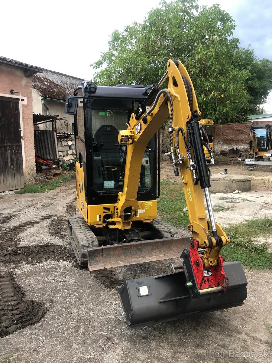 Caterpillar CAT 301.6 - 4
