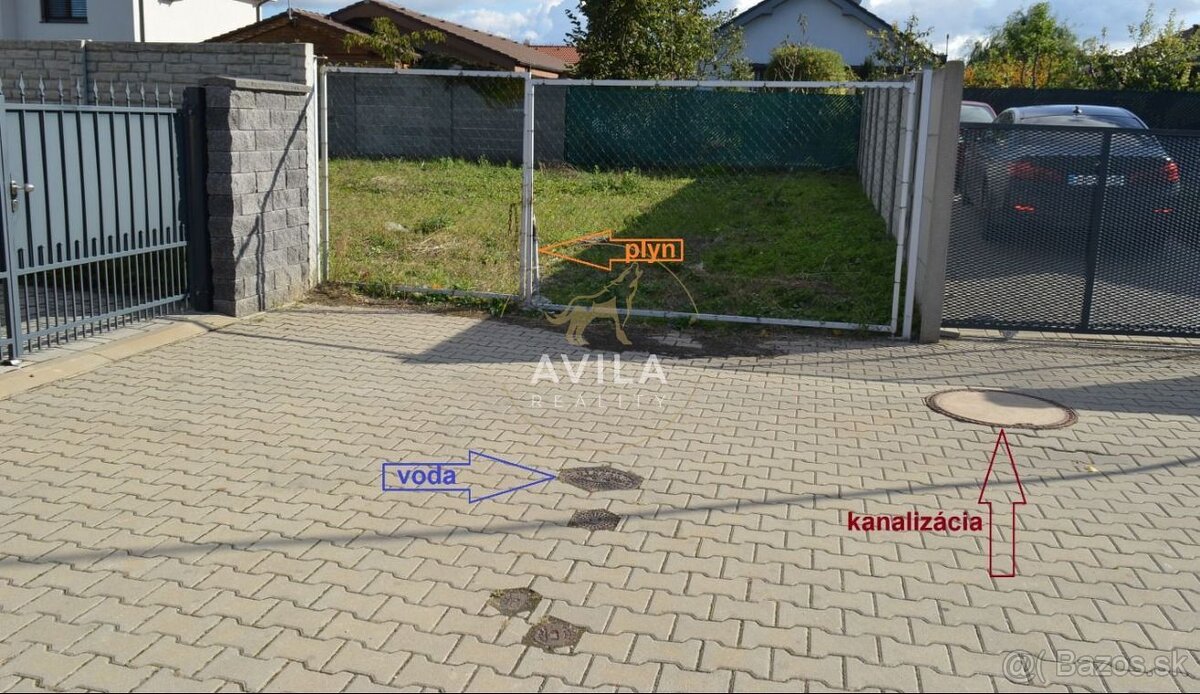 TOP NA PREDAJ: zaujímavý stavebný pozemok 654m2 - Majcichov - 4