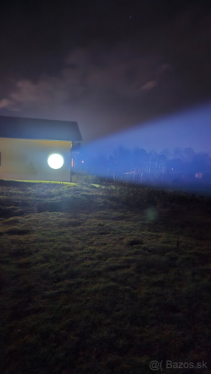 Otočné hlavy 200W Beam, fokusácia, rainbow efekt, auto retur - 4