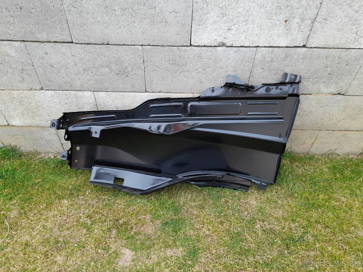 IVECO DAILY predne prave DVERE,BLATNIK,ZRKADLO .r.v.2014-24 - 4