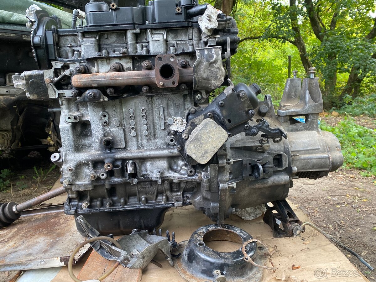 Motor 1.6 HDI 8V kód 9HL - 4