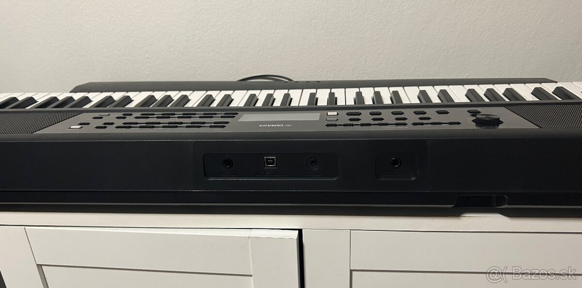 Predám klavír Yamaha PSR-EW230 -nový - 4