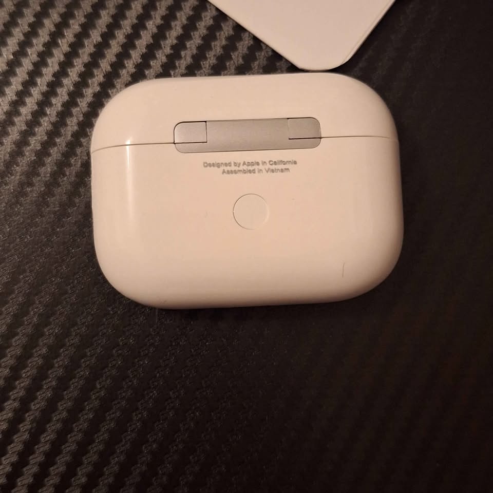 Predám Nové originálne Airpods Pro 2 - 4