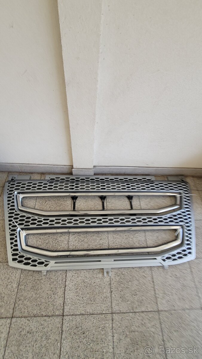 VOLVO FH4 dvere mierne poskodené, masky.. - 4