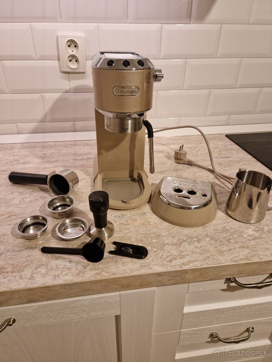 Kavovar pakovy DeLonghi - 4