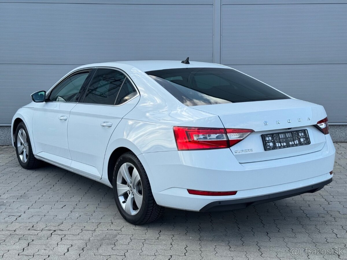 Škoda Superb 2.0 TDI SCR Ambition DSG - 4