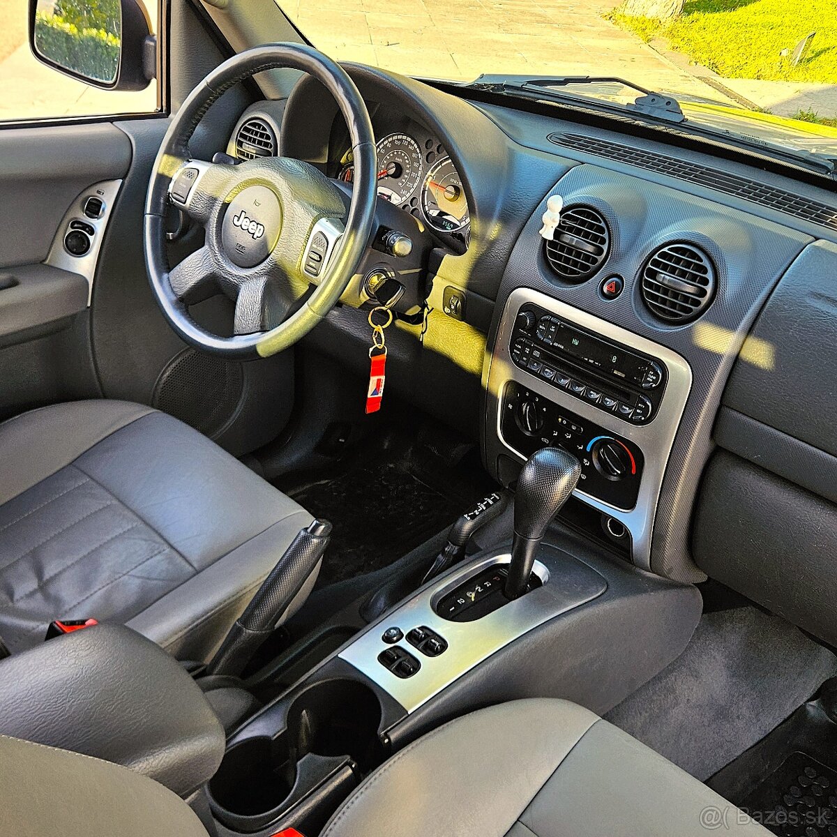 JEEP CHEROKEE 2005 AUTOMAT - 4