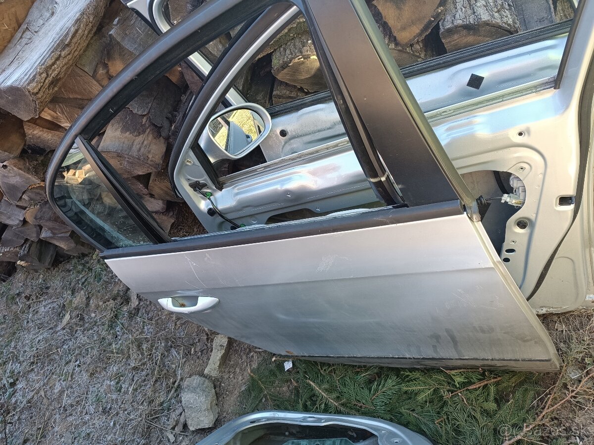 VW PASSAT B6 - 4