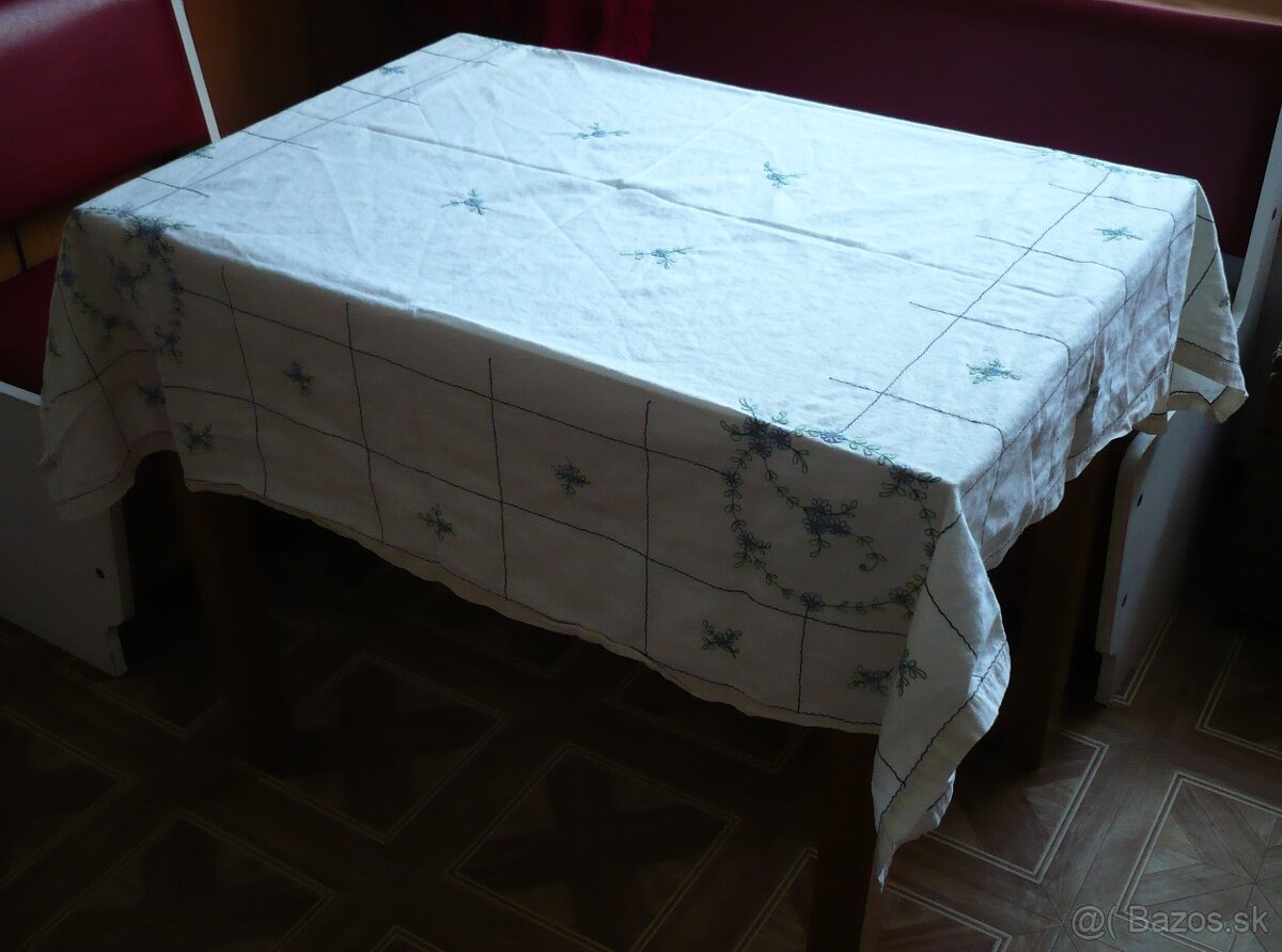 vyšívané obrusy - 4