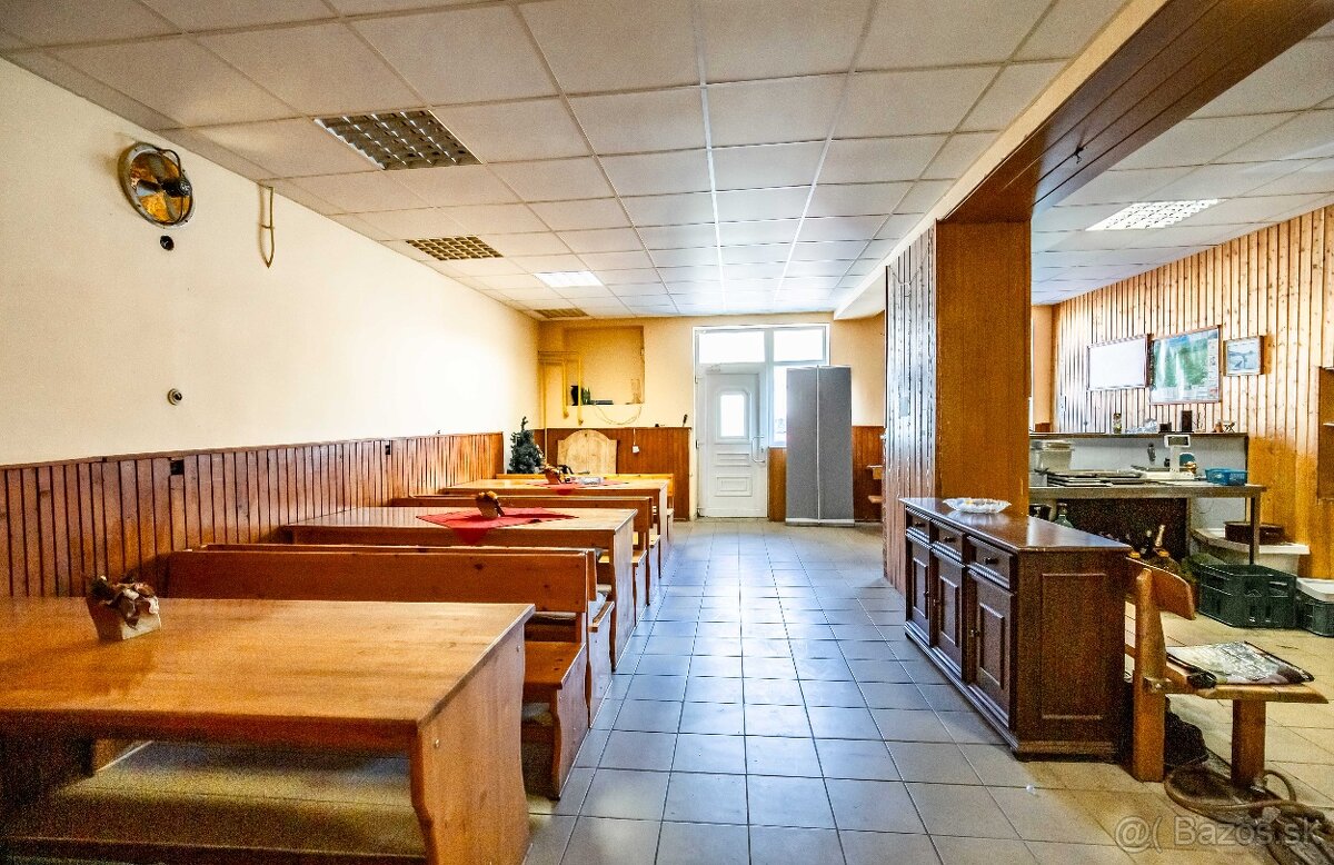 RD na podnikanie v obci SMOLENICE, pozemok 1105 m2 - 4