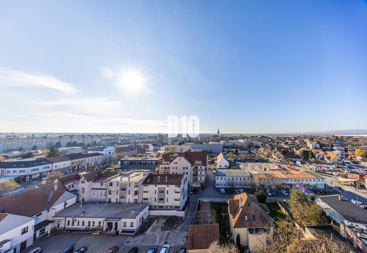 SENEC NA DLANI V TOMTO PREROBENOM 3 IZBOVOM BYTE NA J. JESEN - 4