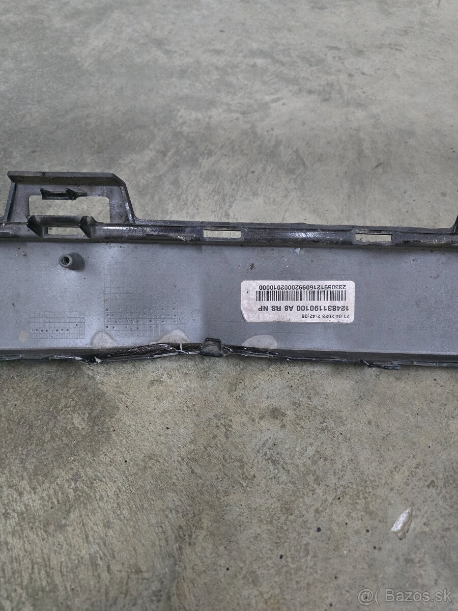 Predam naraznik na Skoda Octavia IV RS - 4