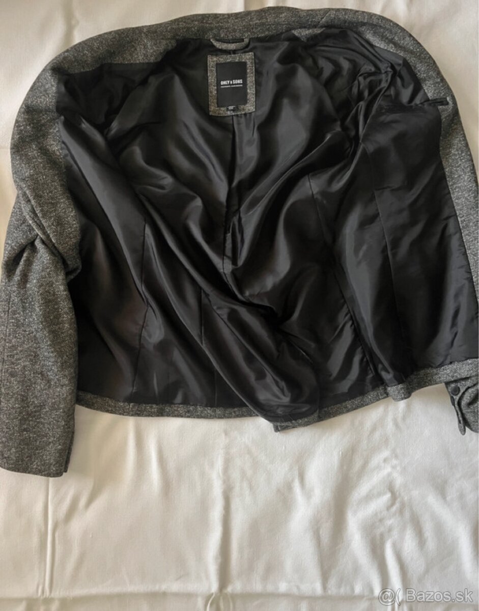 Predám oblekový komplet - 4