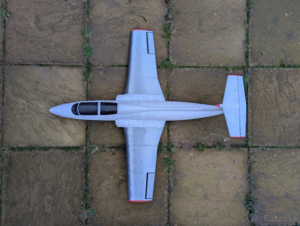 L-29 Delfín , RC lietadlo - 4