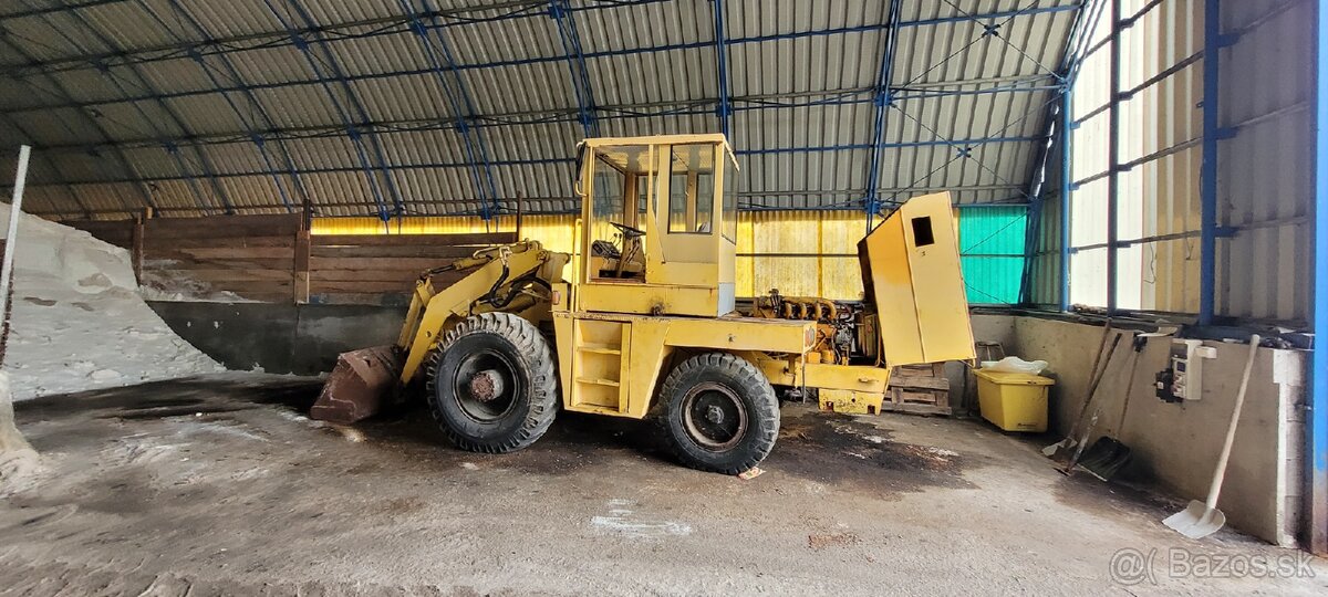 Predám nqkladac UN 053 - 4