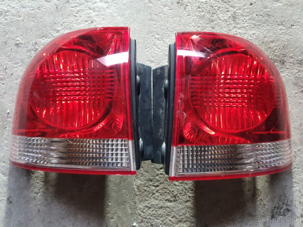 Ľavý xenón VW Touareg 7l - 4