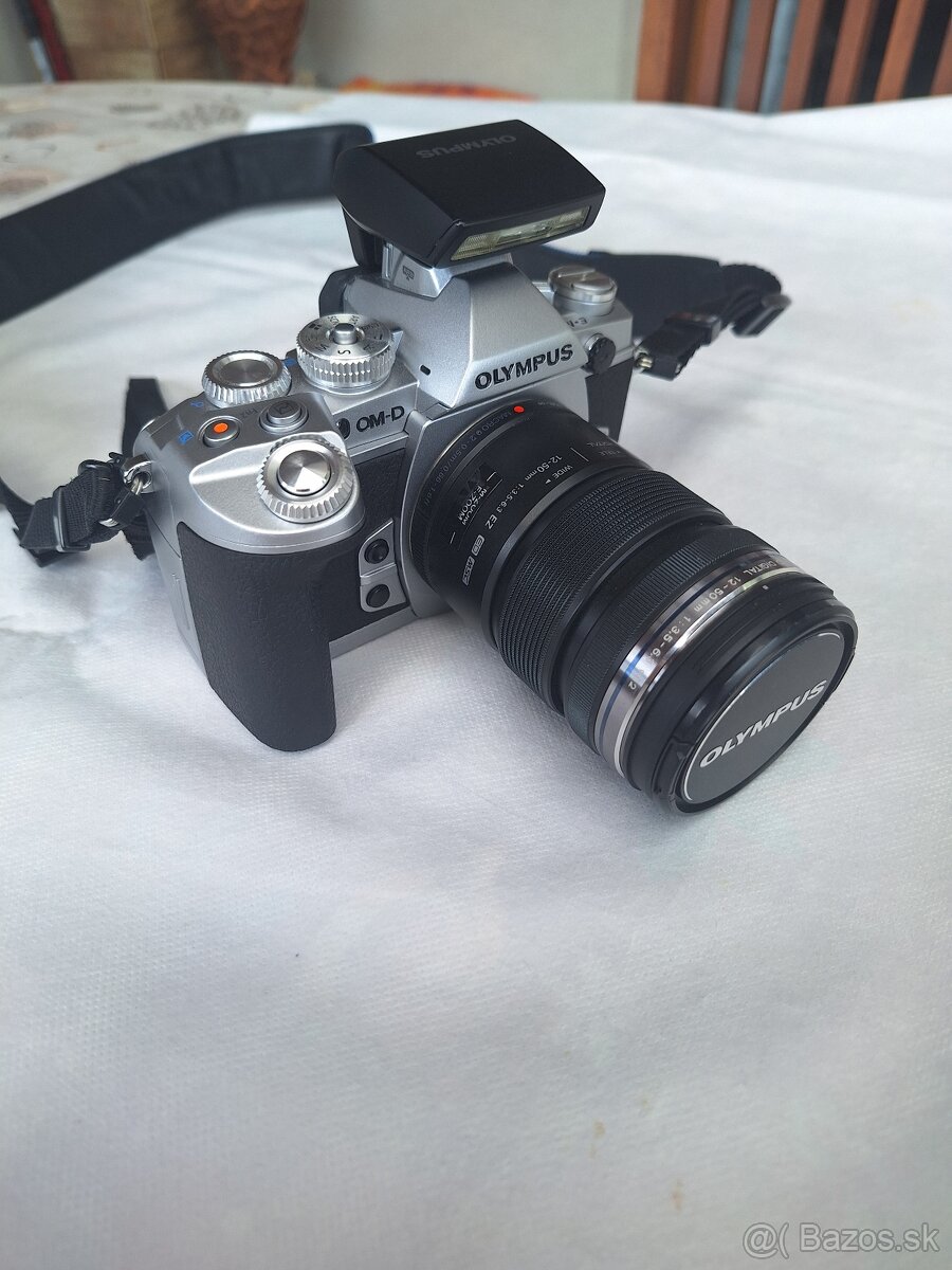 OLYMPUS OM-D E-M1 + príslušenstvo - 4