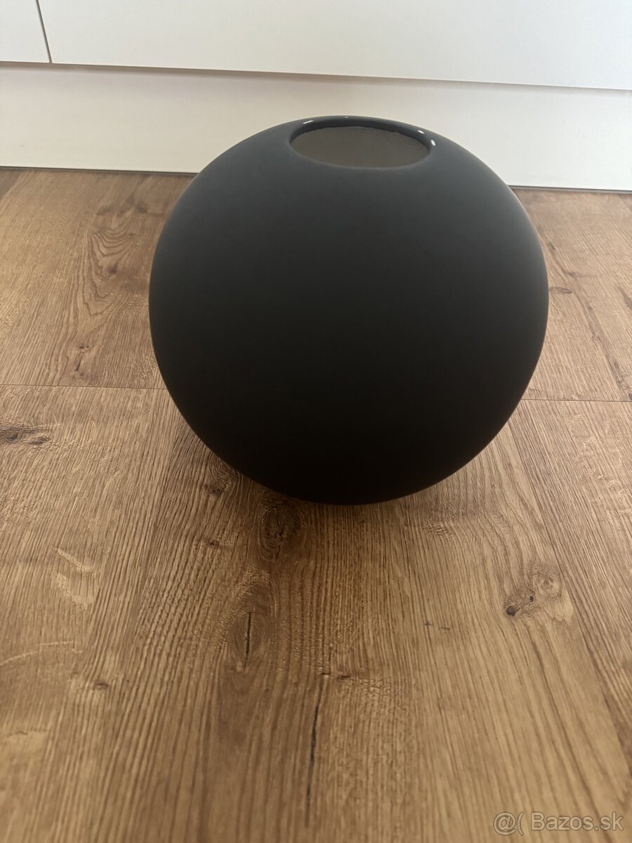 Čierna matná handmade váza “Ball” od Cooee Design - 4