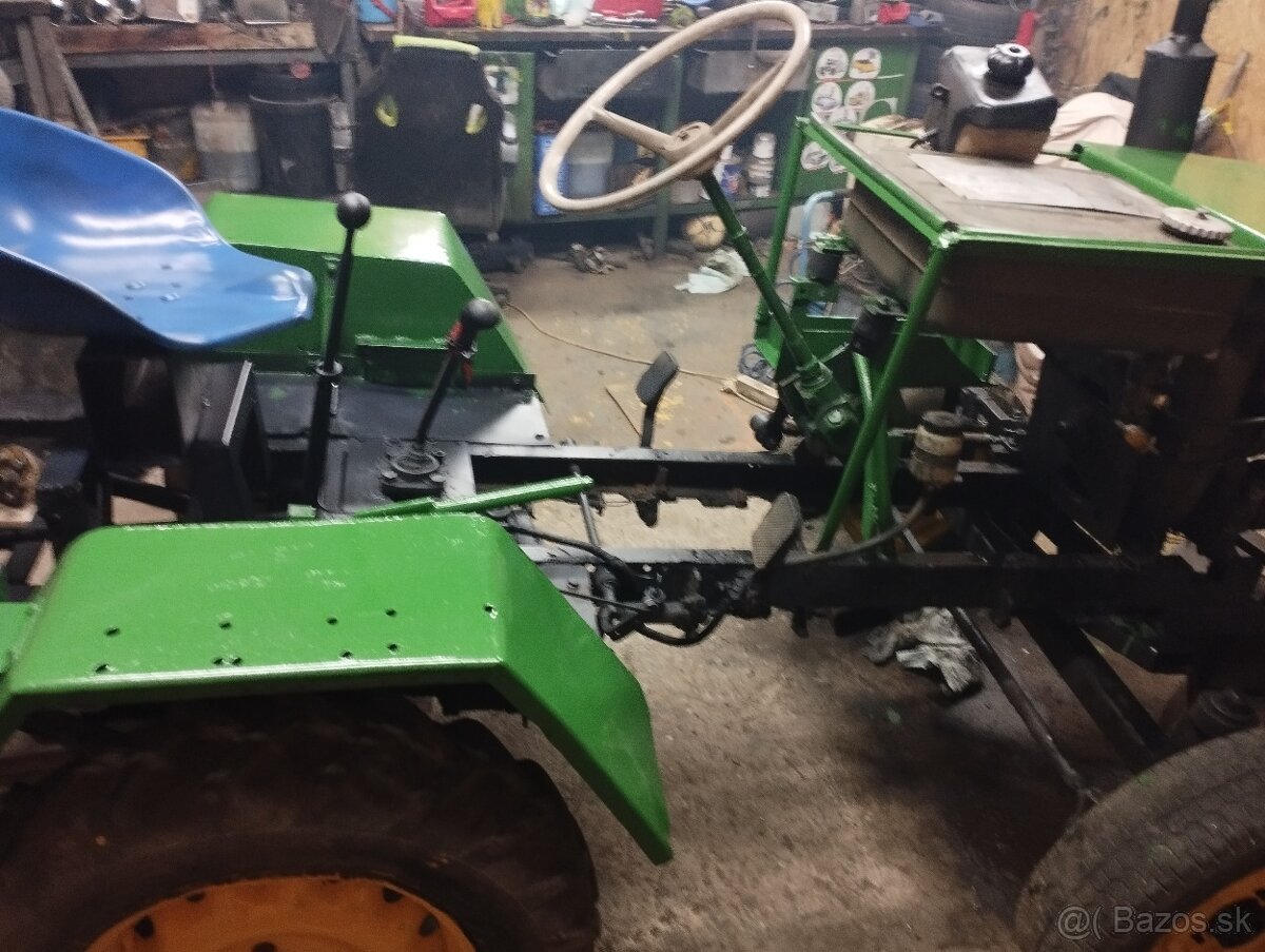 Predám doma robený traktor - 4