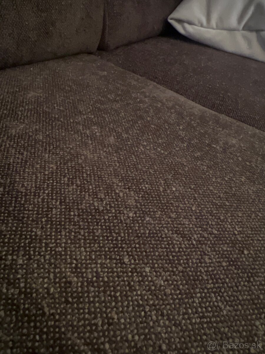 Predám hnedý rohovy gauč 3,2mx2,7m - 4