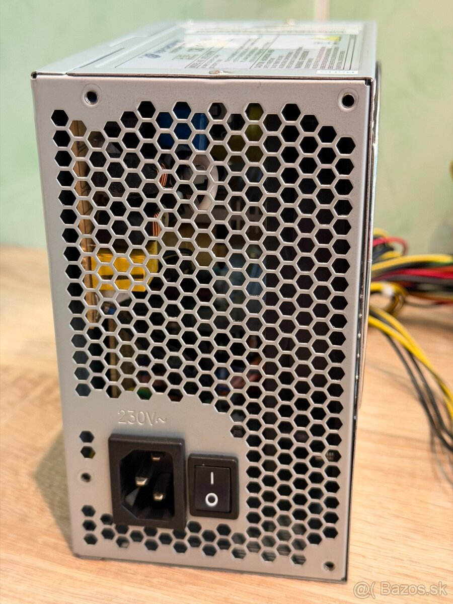 zdroj Fortron 350W, model ATX-350PNR - 4