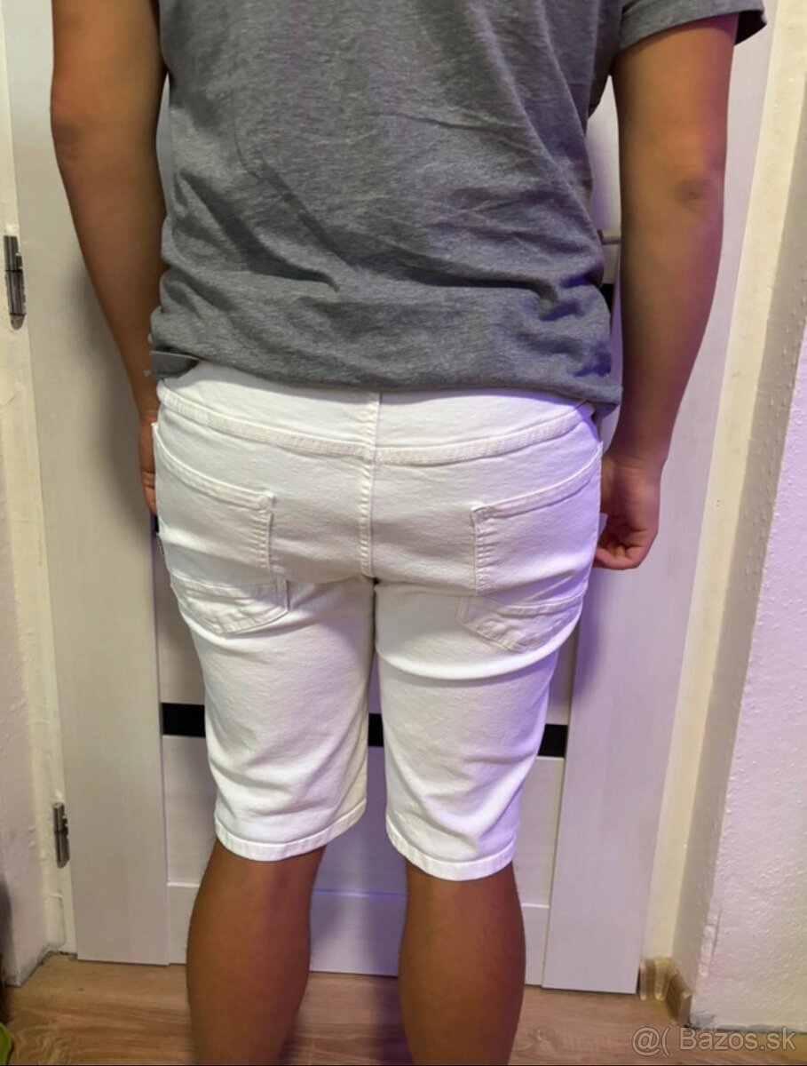 Kraťasy biele - 4