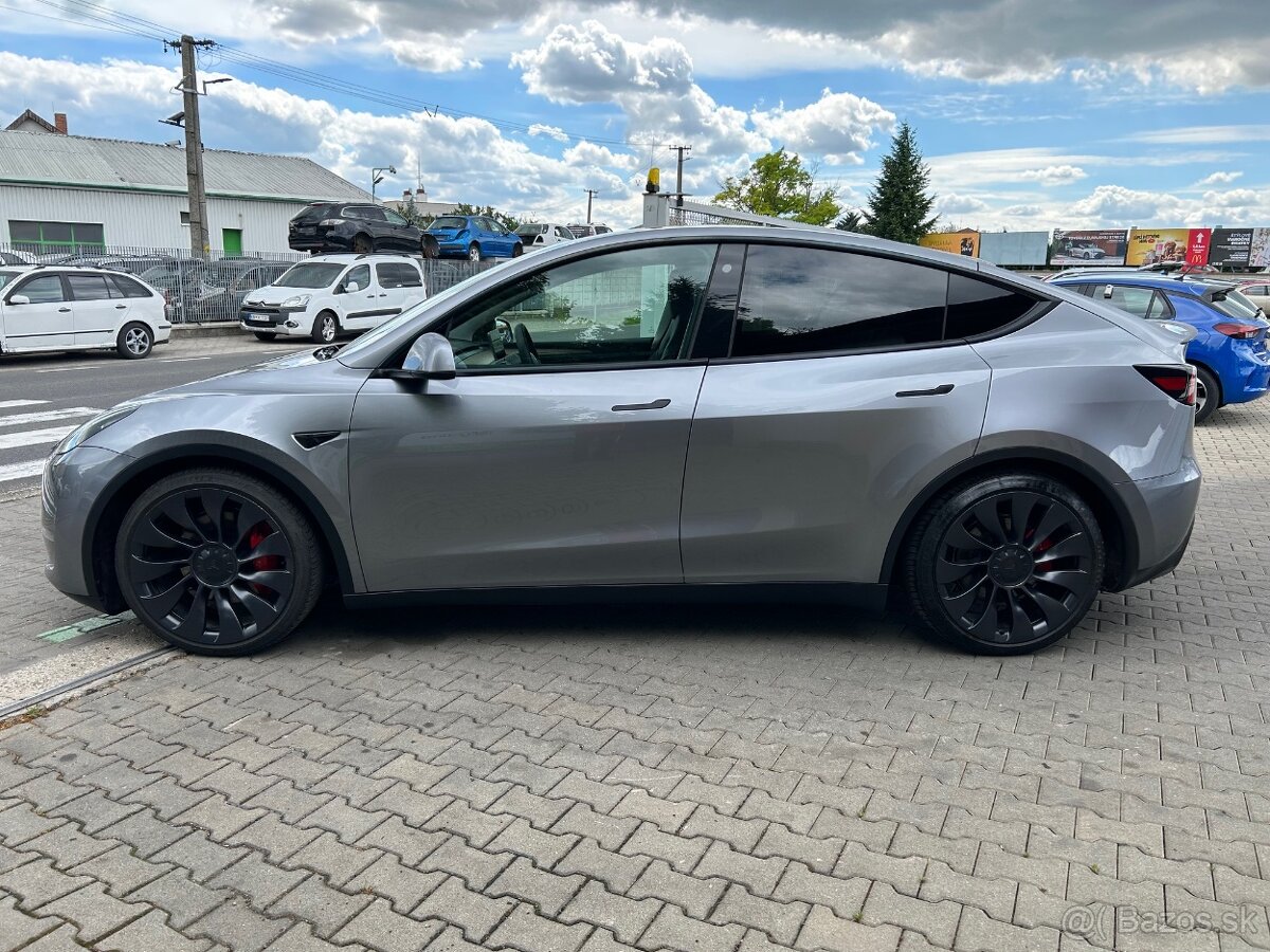 Tesla Model Y PERFORMANCE 393kW Dual Motor AWD - 4