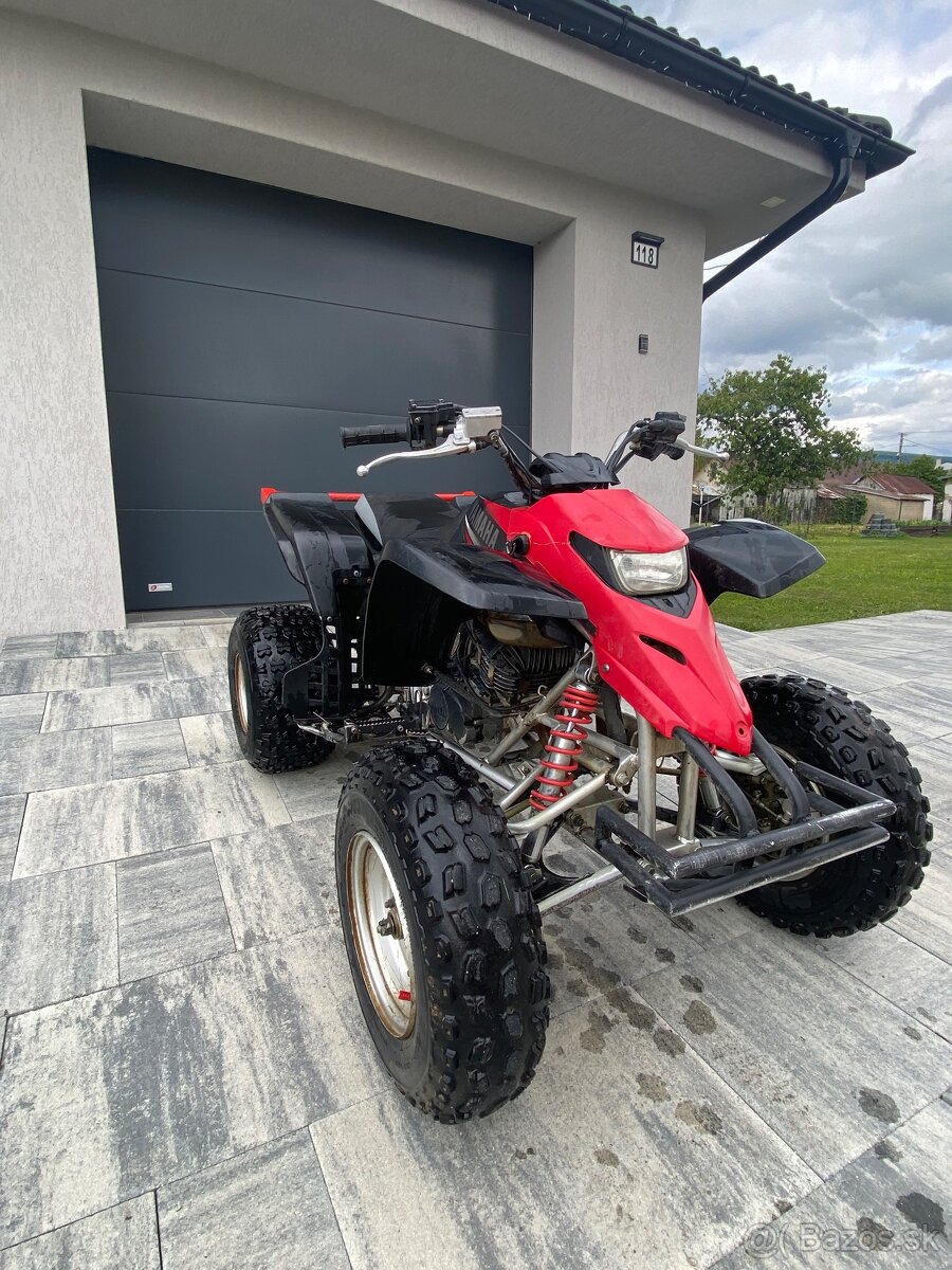 Yamaha Blaster 200 2T – spoľahlivá a zábavná štvorkolka