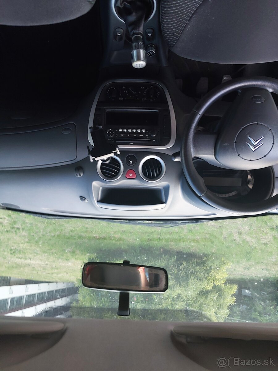 Citroën C3 r. 2009 54kW šedá metalíza - 4