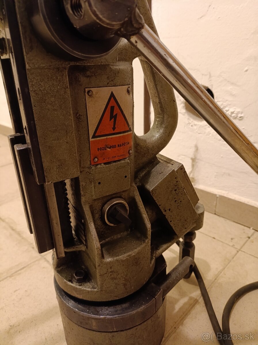 Predám magnetický stojan VJ 432 - 4