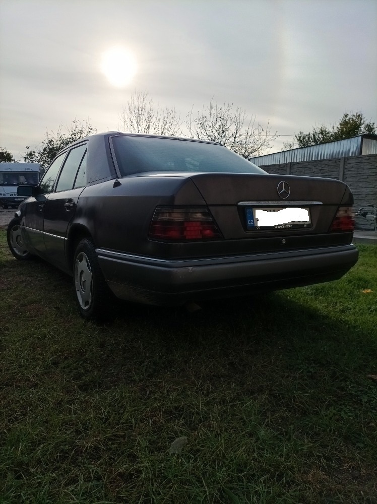 Mercedes E250D 83KW W124 - 4