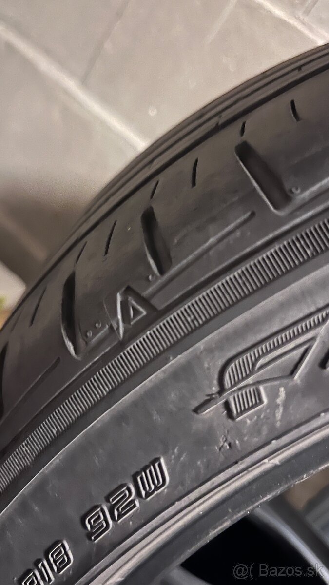 Falken ZIEX 225/40 R18 – 4 ks - 4