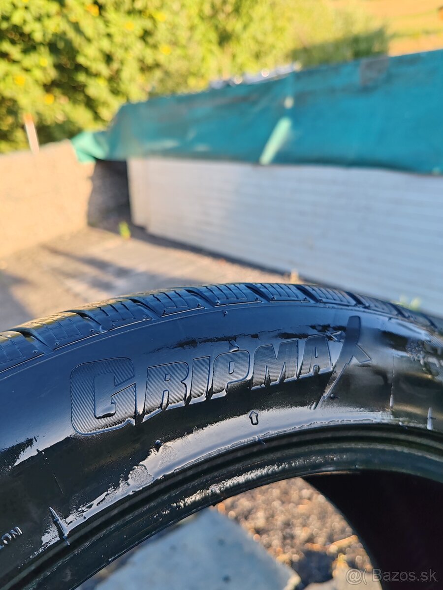 255/45 R19 gripmax zimne - 4