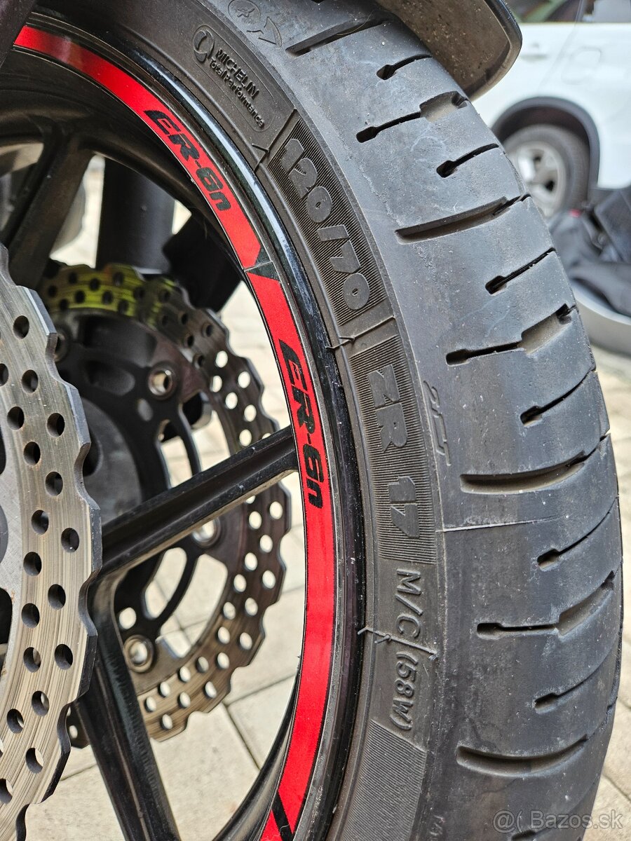 Kawasaki ER6N 650 - 4