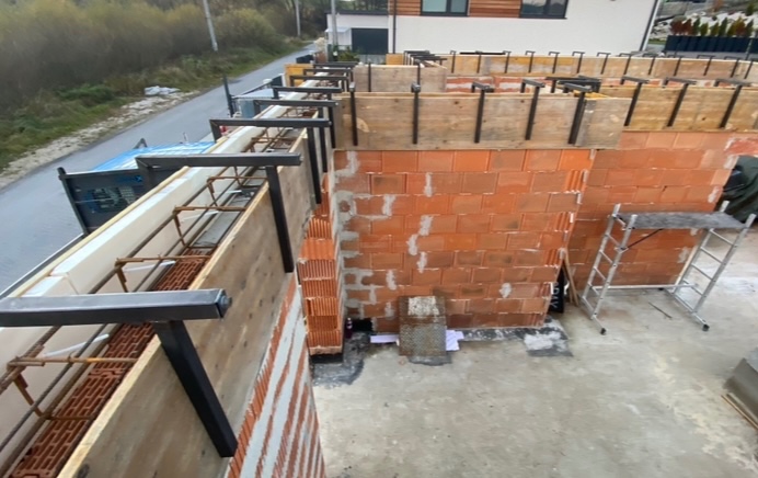 ŠALOVACIE SVORKY - 4